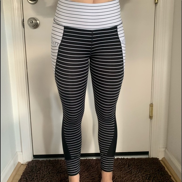 Athleta Pants - Athleta leggings